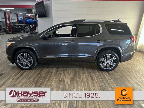 Used 2019 GMC Acadia Denali w/ Technology Package image 2