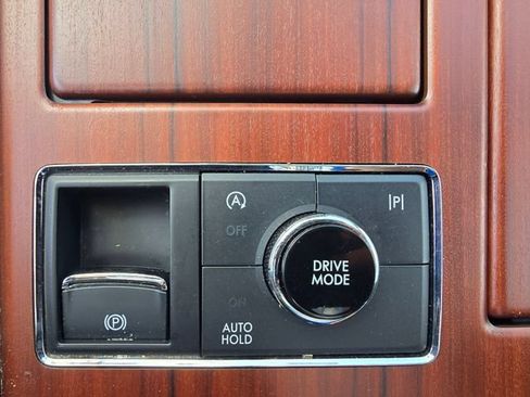 Used 2023 Lincoln Navigator L Reserve AWD/4WD image 24