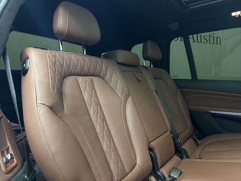 Used 2021 BMW X7 M50i image 30