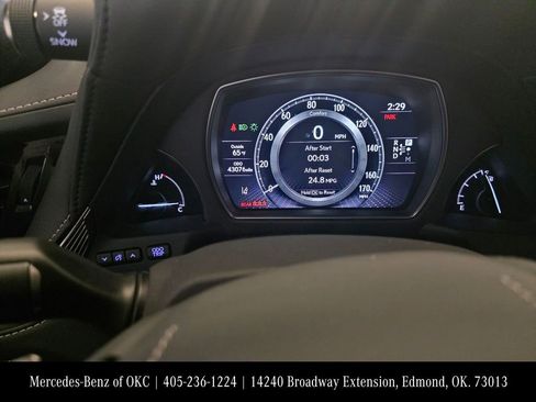 Used 2022 Lexus LS 500 w/ Interior Upgrade Package RWD image 9