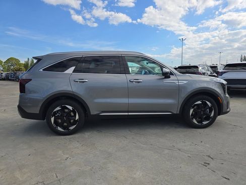 New 2026 Kia Sorento EX w/ EX Premium Package AWD/4WD image 9