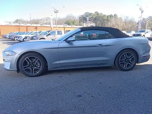 Used 2023 Ford Mustang Premium image 6