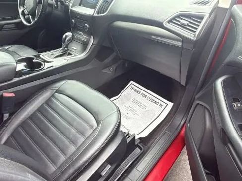 Used 2016 Ford Edge SEL w/ Equipment Group 201A AWD/4WD image 10