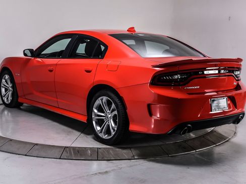 Used 2022 Dodge Charger R/T RWD image 4