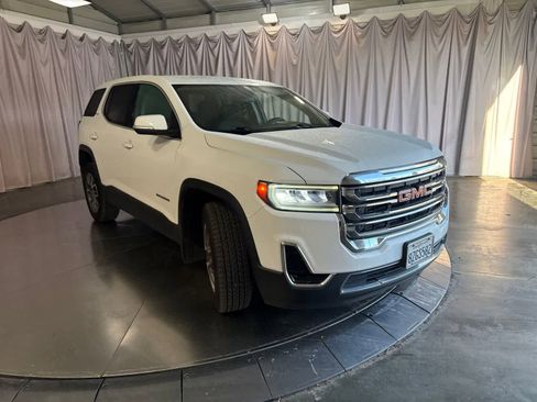 Used 2020 GMC Acadia SLE FWD image 3