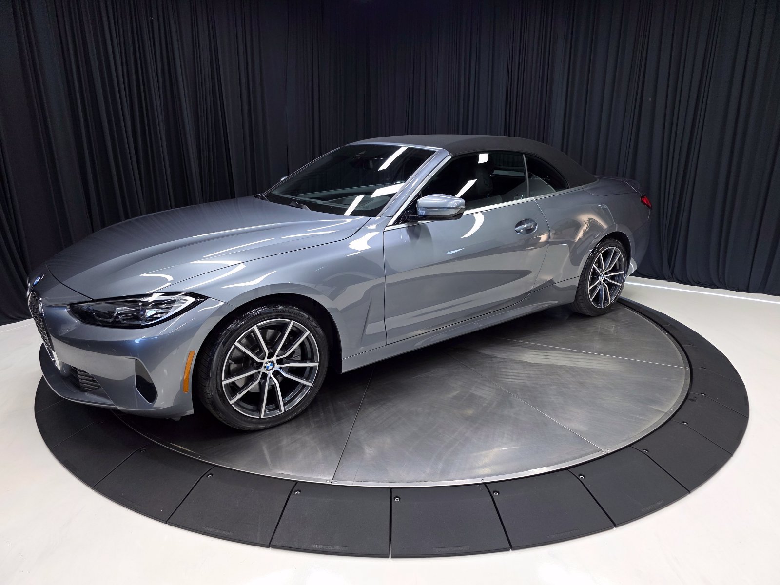 Used 2022 BMW 430i xDrive Convertible w/ Premium Package AWD/4WD image 8