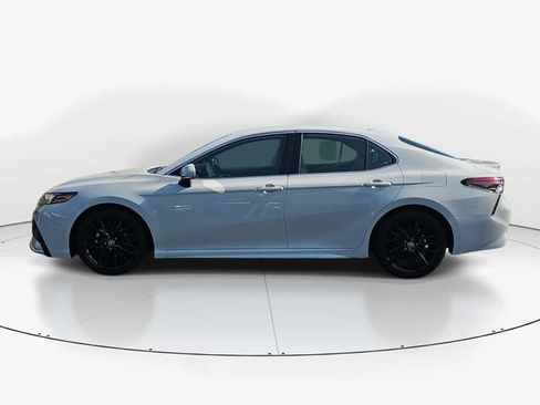 Used 2023 Toyota Camry XSE image 6