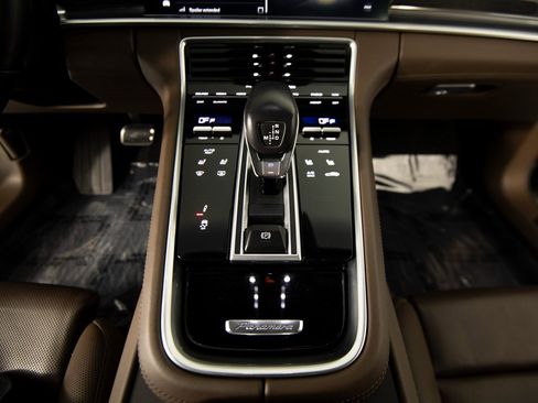 Certified 2023 Porsche Panamera Turbo S image 25