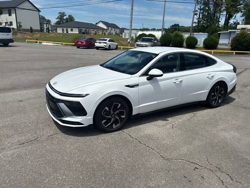 Used 2024 Hyundai Sonata SEL FWD image 10