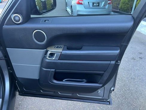 Used 2017 Land Rover Range Rover Sport HSE AWD/4WD image 29