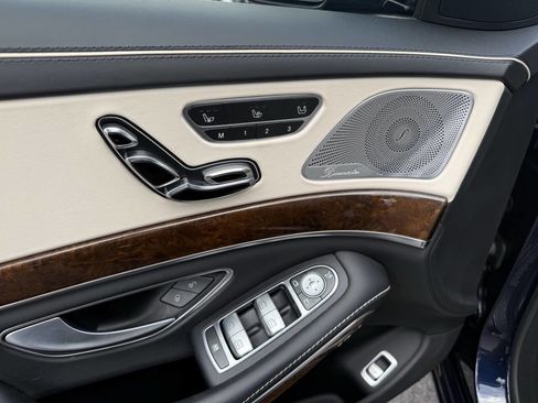 Used 2015 Mercedes-Benz S 550 4MATIC Sedan image 22