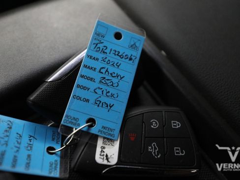 Used 2024 Chevrolet Silverado 2500 LT w/ Z71 Sport Edition image 13