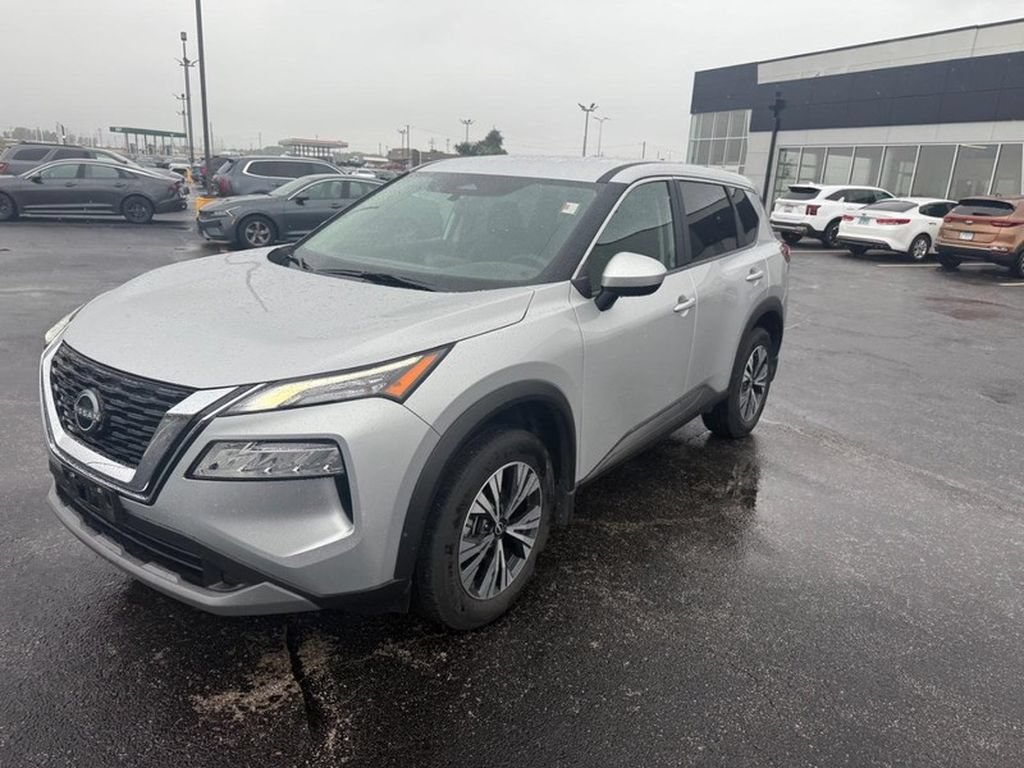 Used 2023 Nissan Rogue SV AWD/4WD image 7