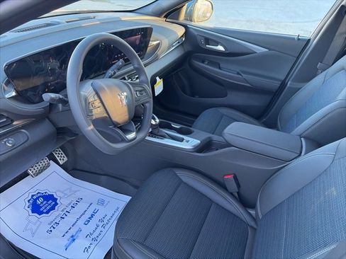 New 2026 Buick Envista Preferred w/ Convenience II Package image 16