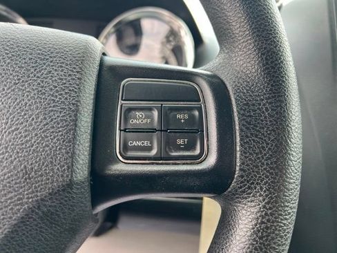 Used 2016 Dodge Grand Caravan SXT FWD image 15