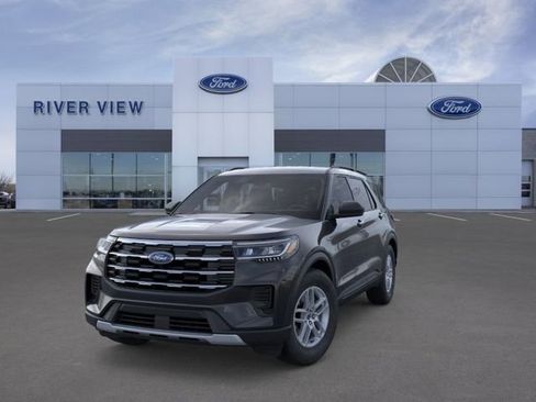 New 2026 Ford Explorer Active AWD/4WD image 2