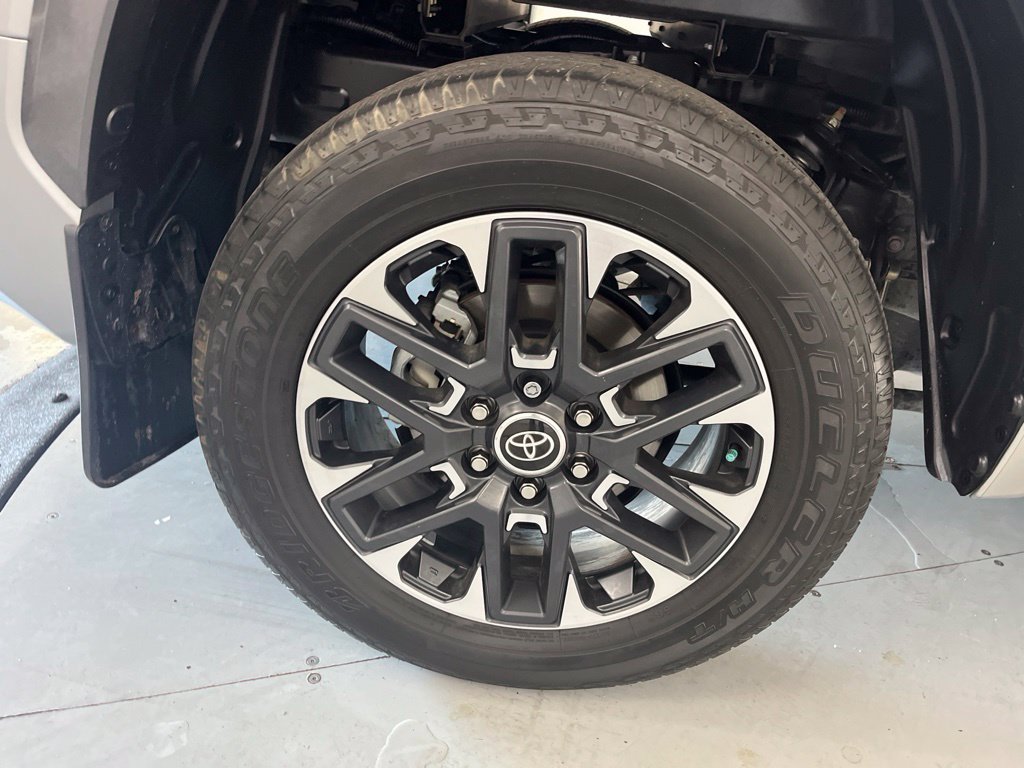 Used 2023 Toyota Tundra Limited AWD/4WD image 16