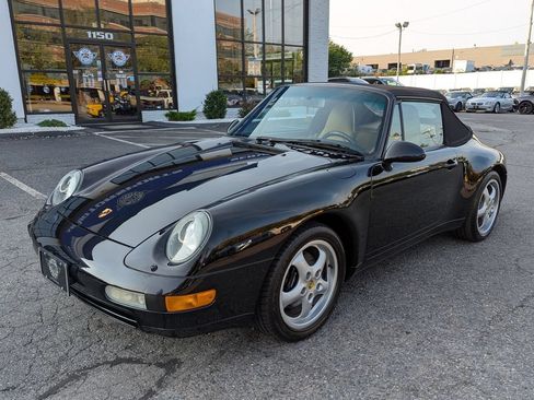 Used 1997 Porsche 911 Carrera RWD image 2