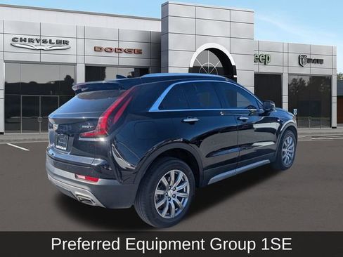 Used 2021 Cadillac XT4 Premium Luxury AWD/4WD image 3