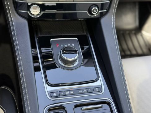 Used 2020 Jaguar F-PACE R-Sport AWD/4WD image 19