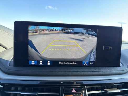 Used 2025 Acura MDX SH-AWD image 25