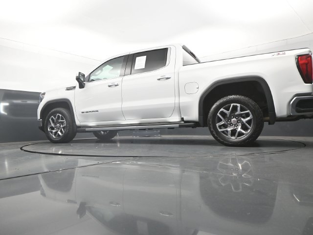 Used 2023 GMC Sierra 1500 SLT w/ SLT Premium Package AWD/4WD image 30