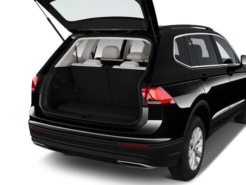 Used 2021 Volkswagen Tiguan S image 7