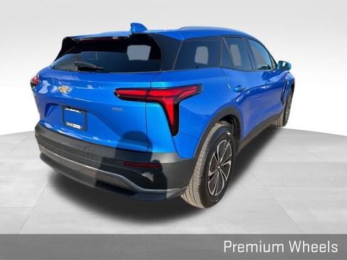 Used 2024 Chevrolet Blazer EV LT image 15