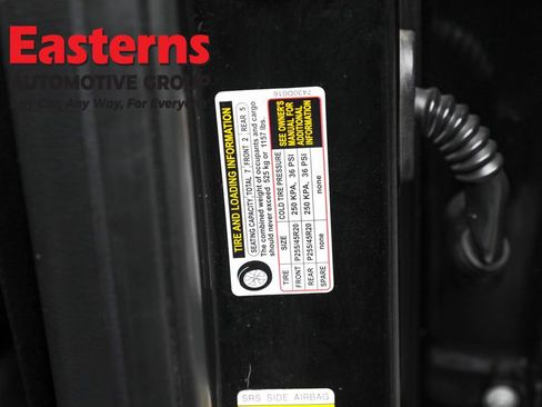 Used 2023 Mitsubishi Outlander SE image 35