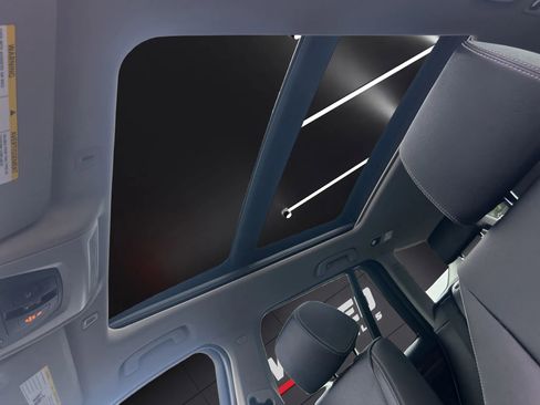 Used 2017 BMW X3 xDrive28i image 18