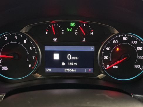 Used 2023 Chevrolet Traverse RS FWD image 23