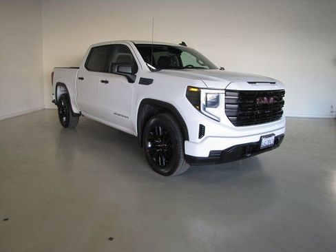 Used 2023 GMC Sierra 1500 Pro w/ Graphite Edition image 3