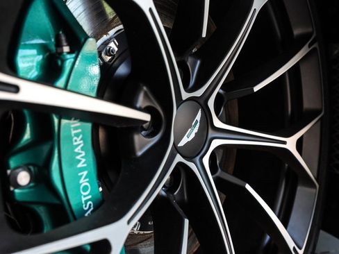 New 2025 Aston Martin V8 Vantage Coupe image 12