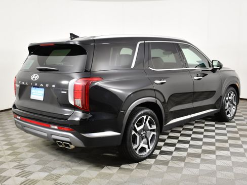 Used 2024 Hyundai Palisade Limited AWD/4WD image 6
