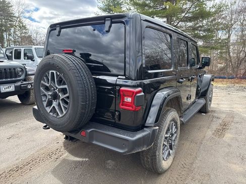 New 2026 Jeep Wrangler Sahara image 5