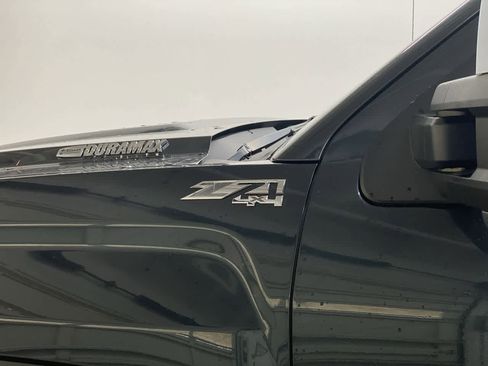 Used 2019 GMC Sierra 2500 SLT w/ Duramax Plus Package image 11