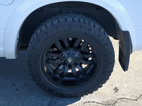 Used 2015 RAM 1500 Sport image 12