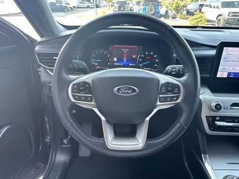 Certified 2021 Ford Explorer XLT w/ Equipment Group 202A RWD image 15