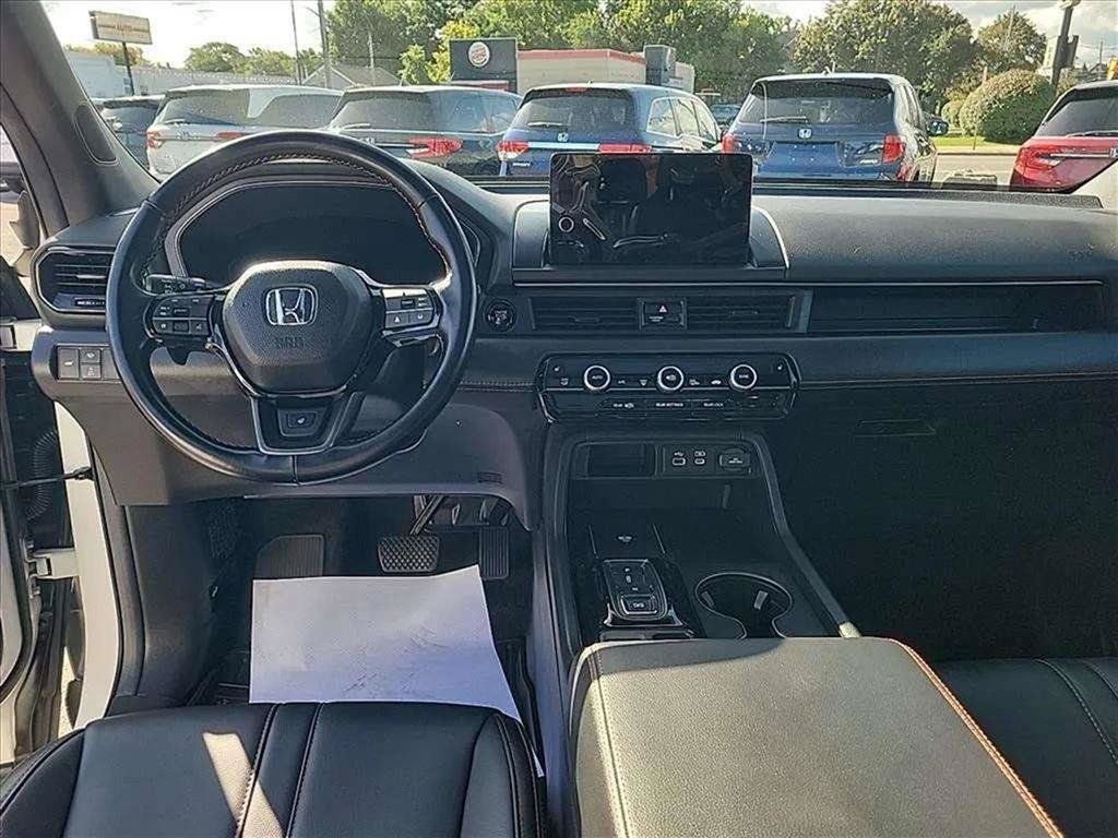 Used 2024 Honda Pilot TrailSport image 10