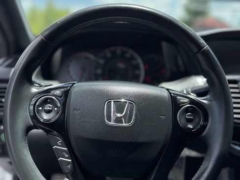 Used 2016 Honda Accord Sport image 20