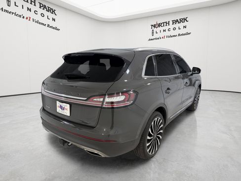 Used 2023 Lincoln Nautilus Black Label w/ Class II Trailer Tow Package AWD/4WD image 5