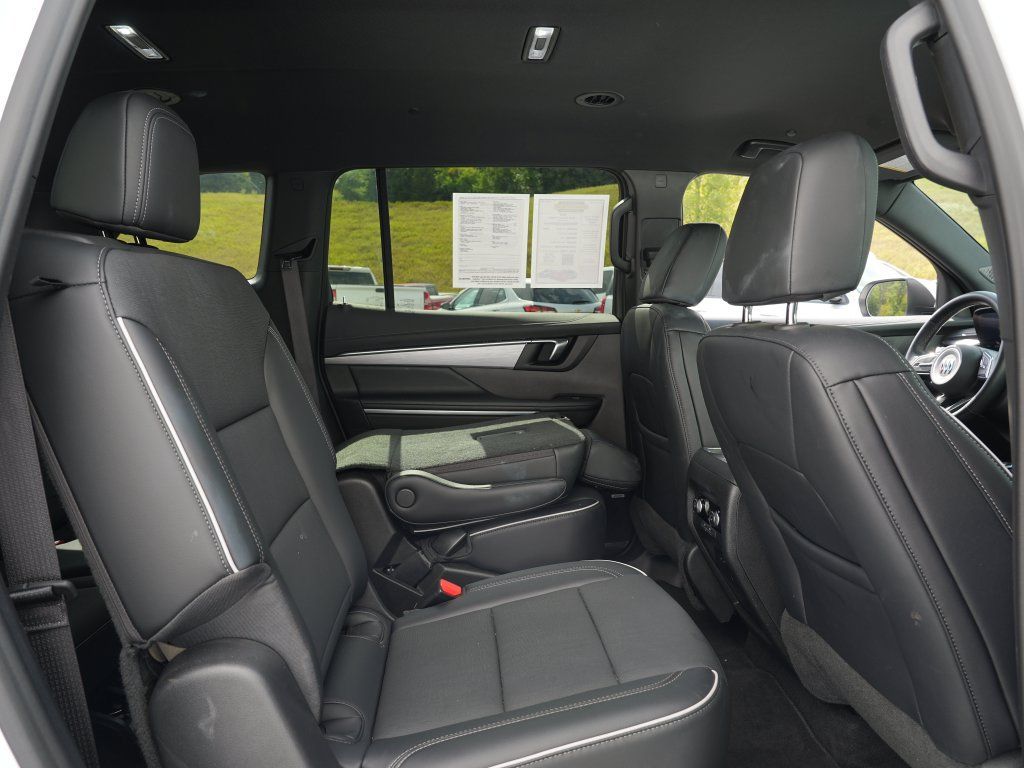 Certified 2026 Buick Enclave Preferred AWD/4WD image 29