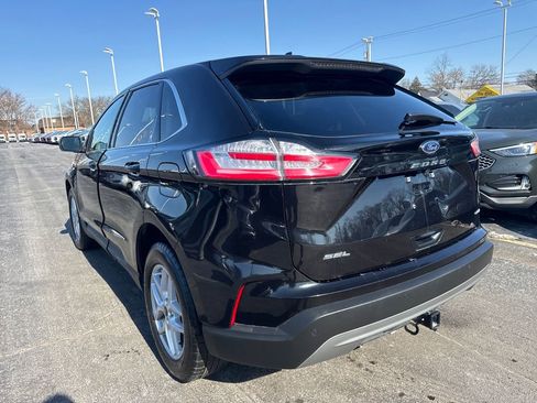 Used 2024 Ford Edge SEL w/ Convenience Package image 9