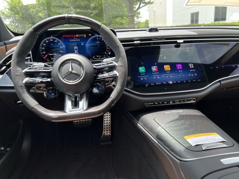 New 2026 Mercedes-Benz E 53 AMG e 4MATIC Sedan image 19