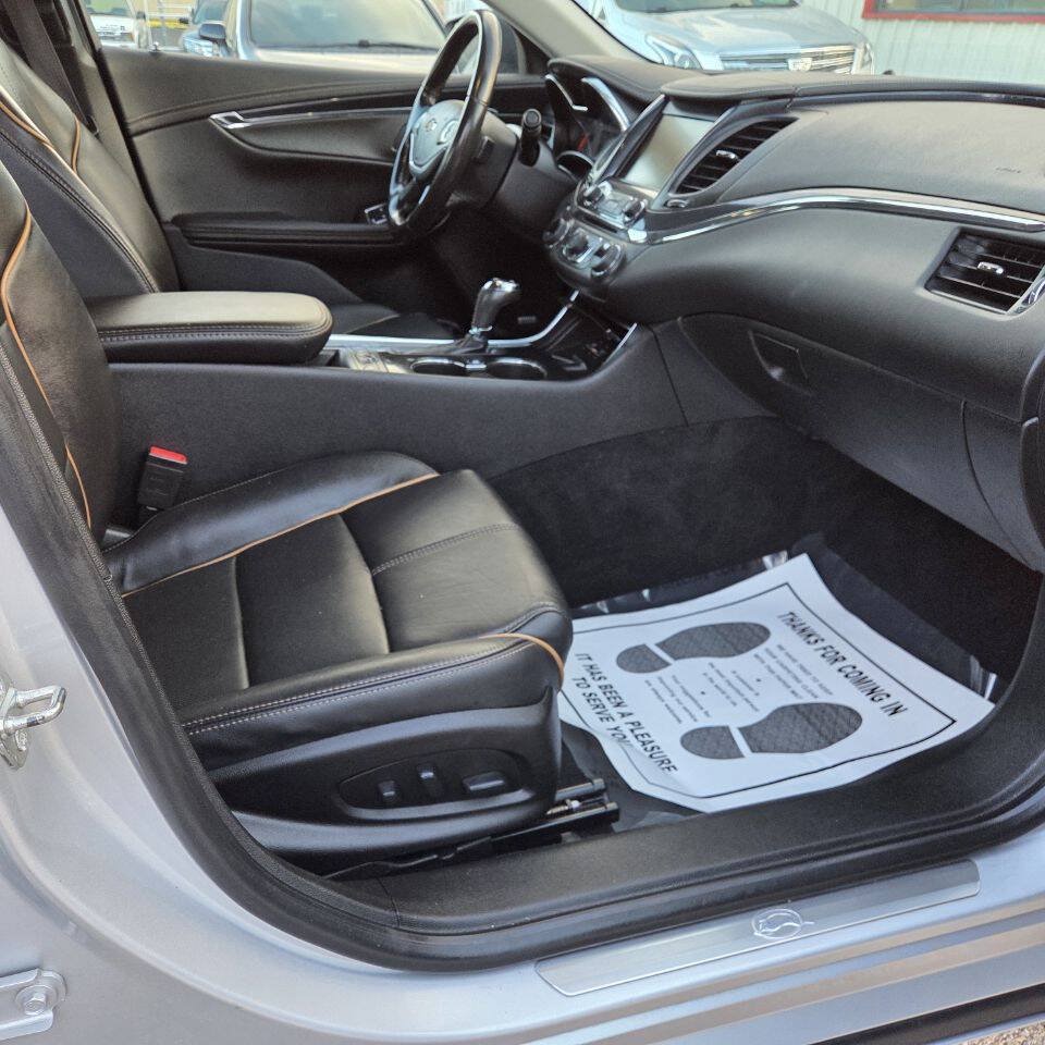 Used 2019 Chevrolet Impala Premier FWD image 18