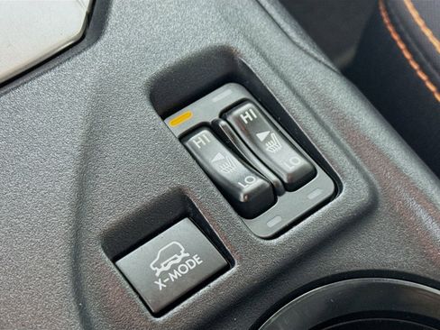 Used 2019 Subaru Crosstrek 2.0i Premium w/ Eyesight System image 17