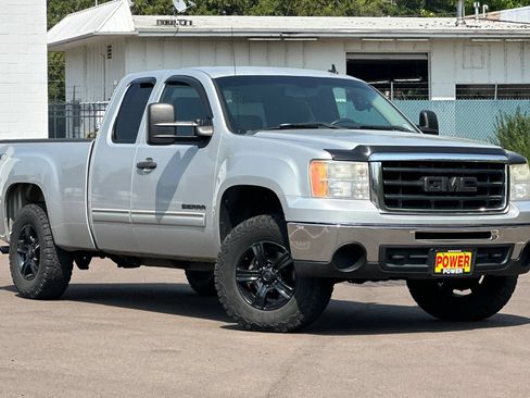 Used 2010 GMC Sierra 1500 SLE AWD/4WD image 2
