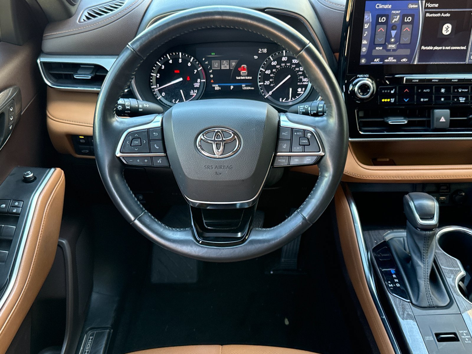 Used 2021 Toyota Highlander Platinum FWD image 13