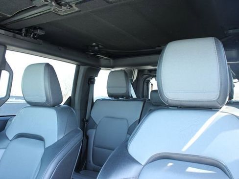 Used 2024 Ford Bronco Everglades image 12