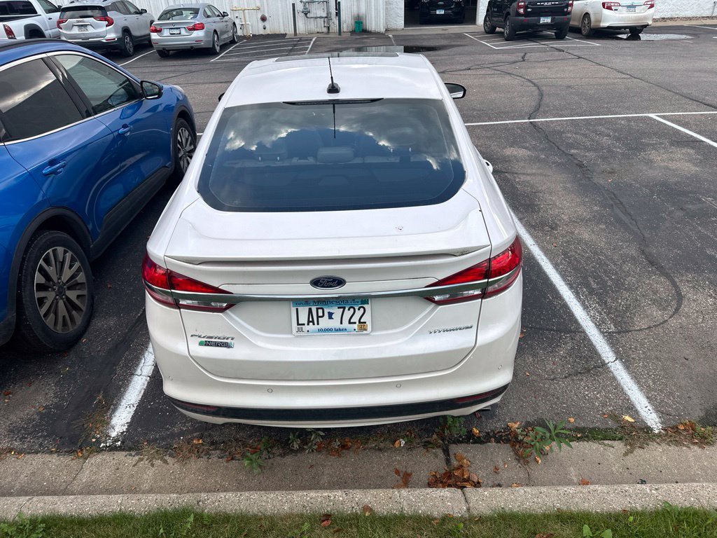 Used 2017 Ford Fusion Energi Titanium FWD image 7